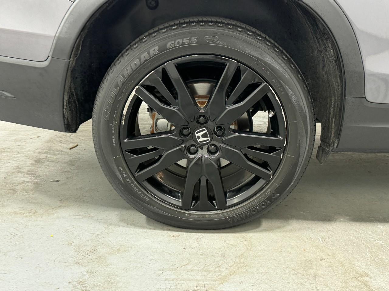 Honda Pilot Vehicle Full-screen Gallery Image 05