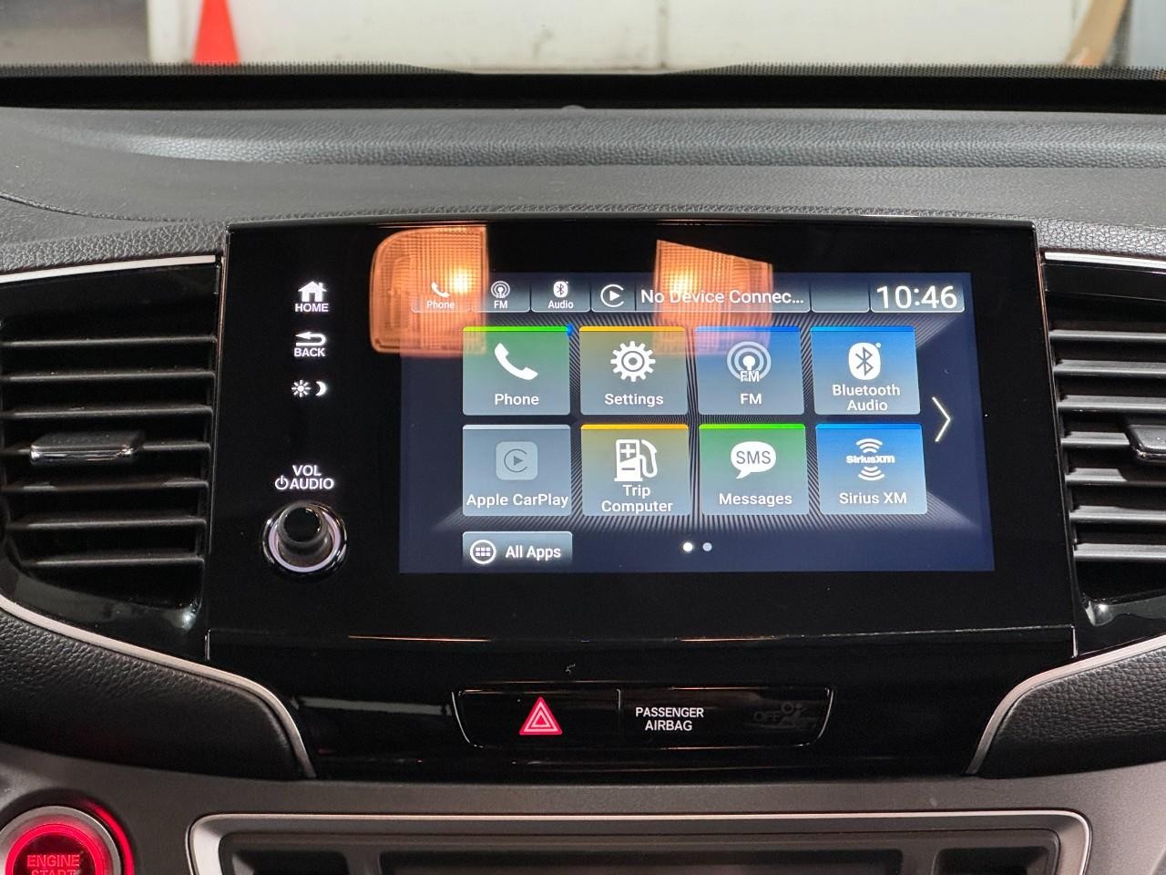 Honda Pilot Vehicle Full-screen Gallery Image 15