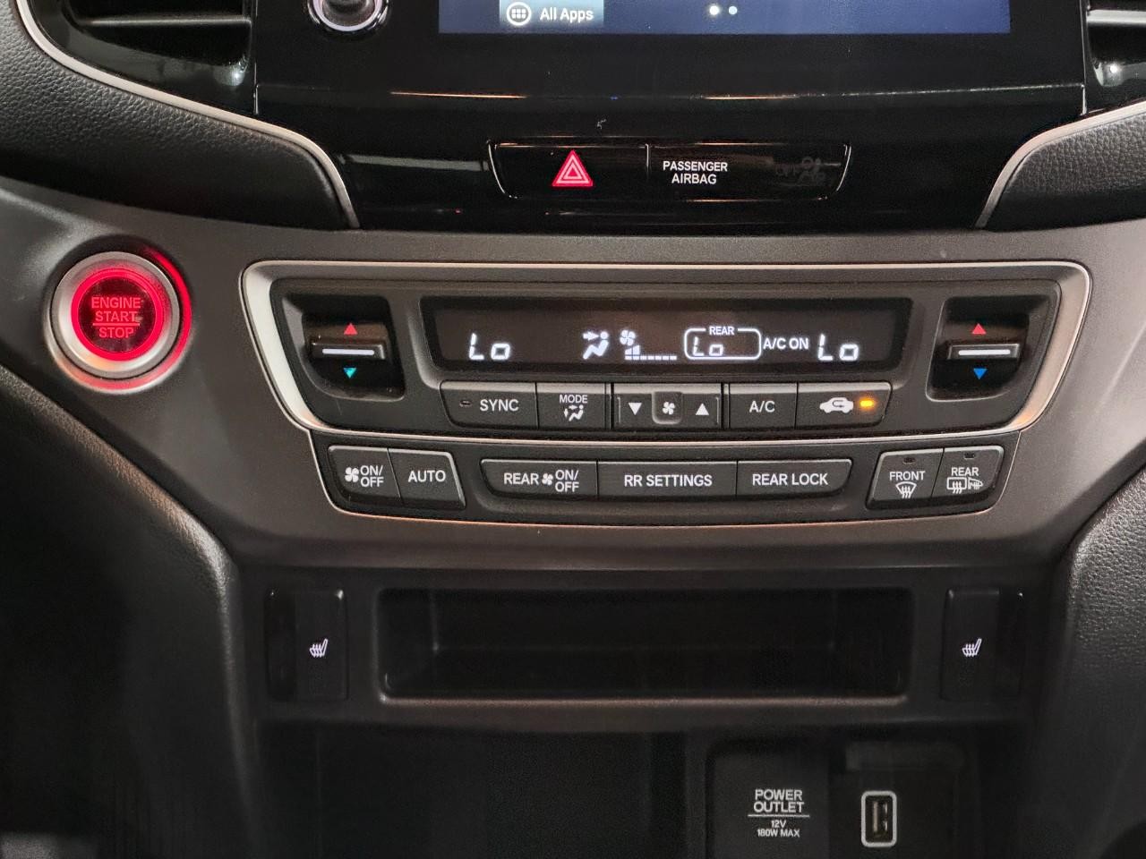 Honda Pilot Vehicle Full-screen Gallery Image 16