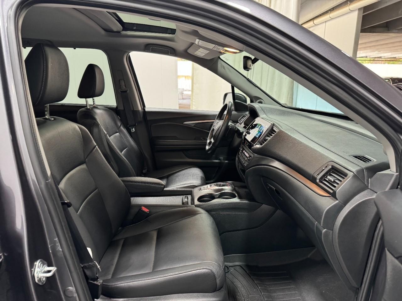 Honda Pilot Vehicle Full-screen Gallery Image 19