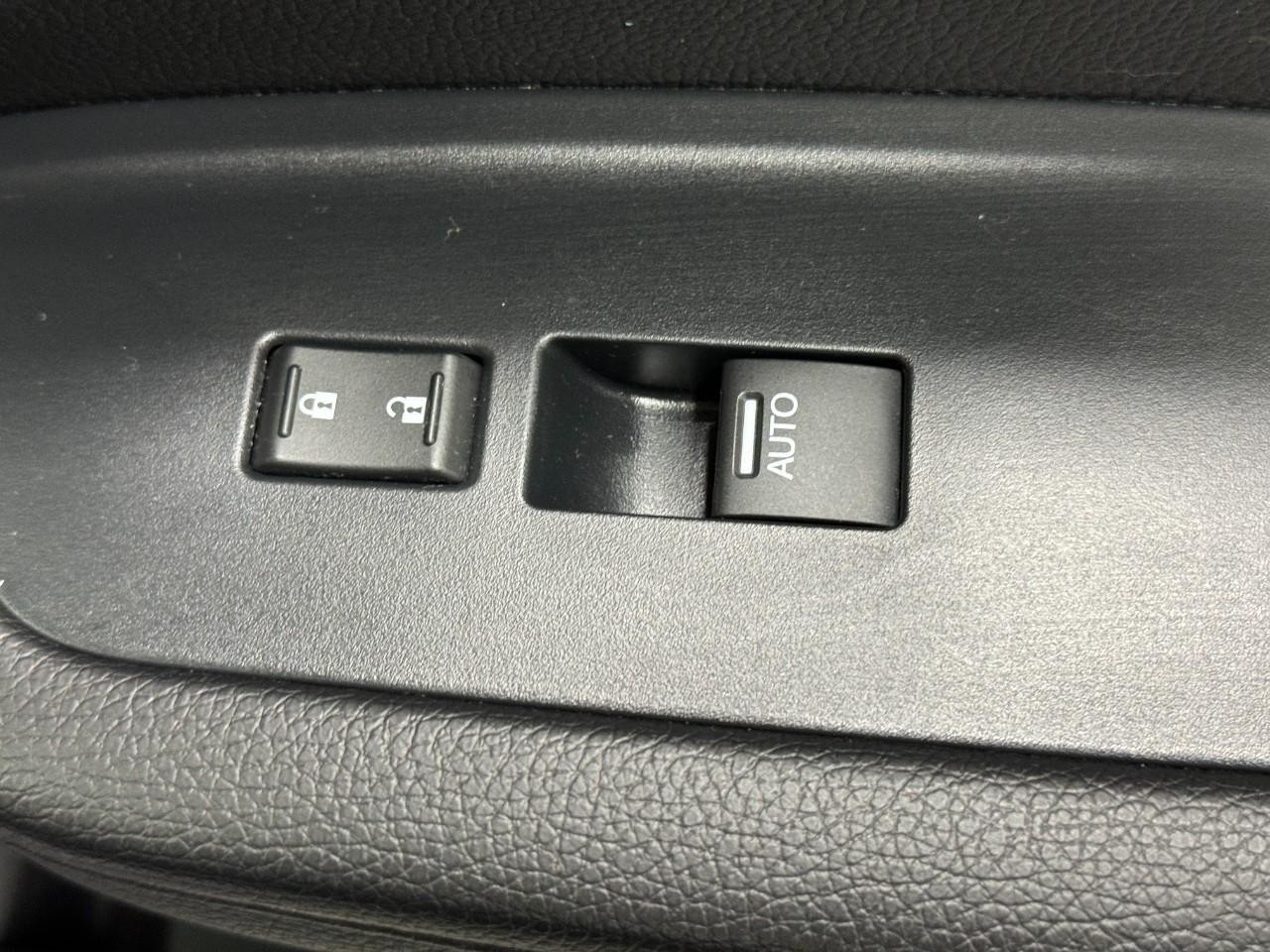 Honda Pilot Vehicle Full-screen Gallery Image 22