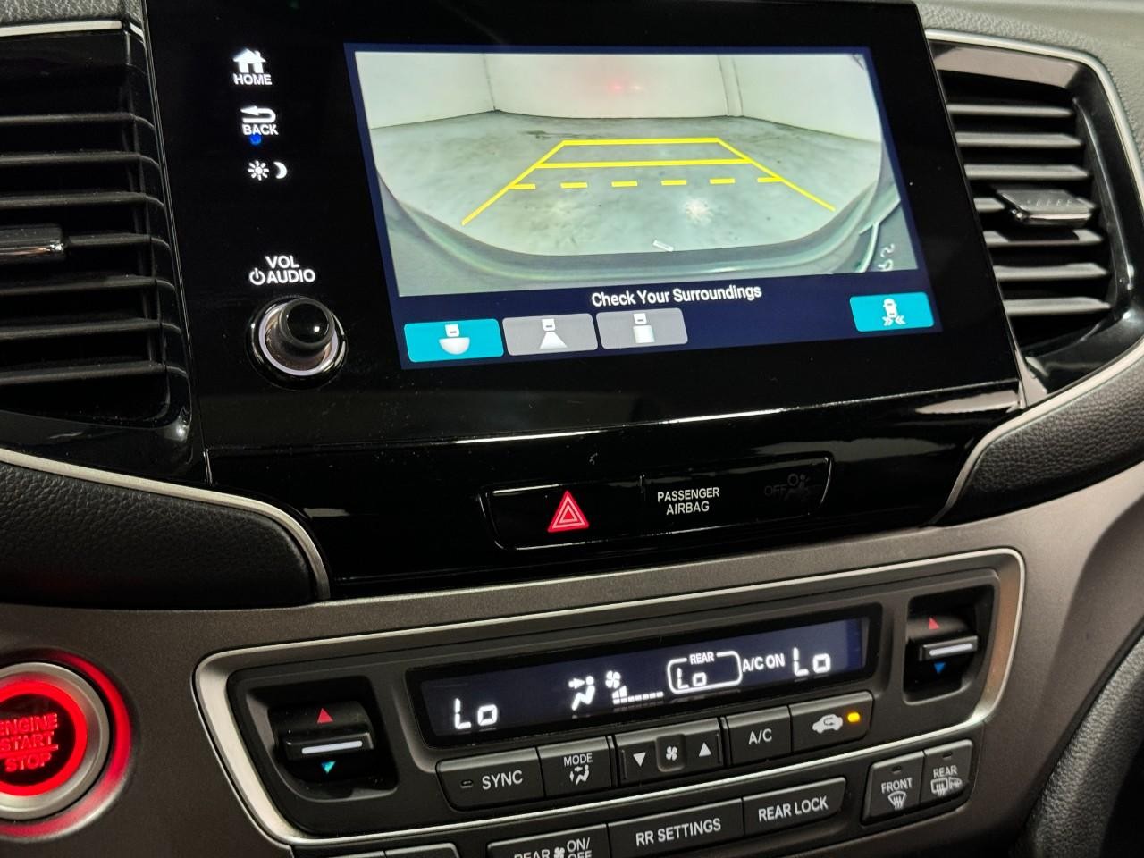 Honda Pilot Vehicle Full-screen Gallery Image 33