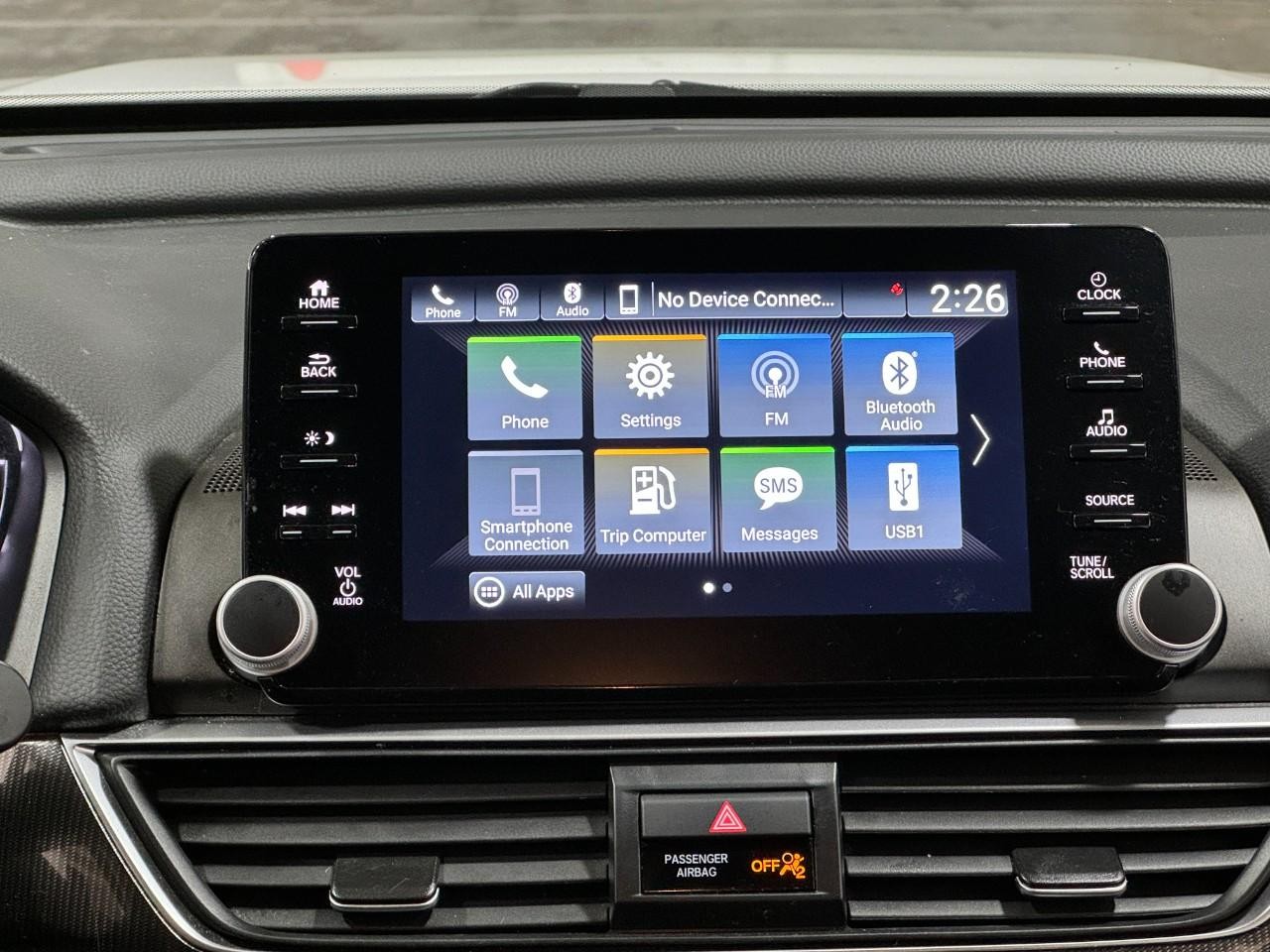 Honda Accord Sedan Vehicle Full-screen Gallery Image 13