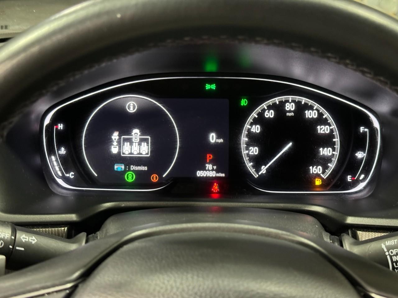 Honda Accord Sedan Vehicle Full-screen Gallery Image 29