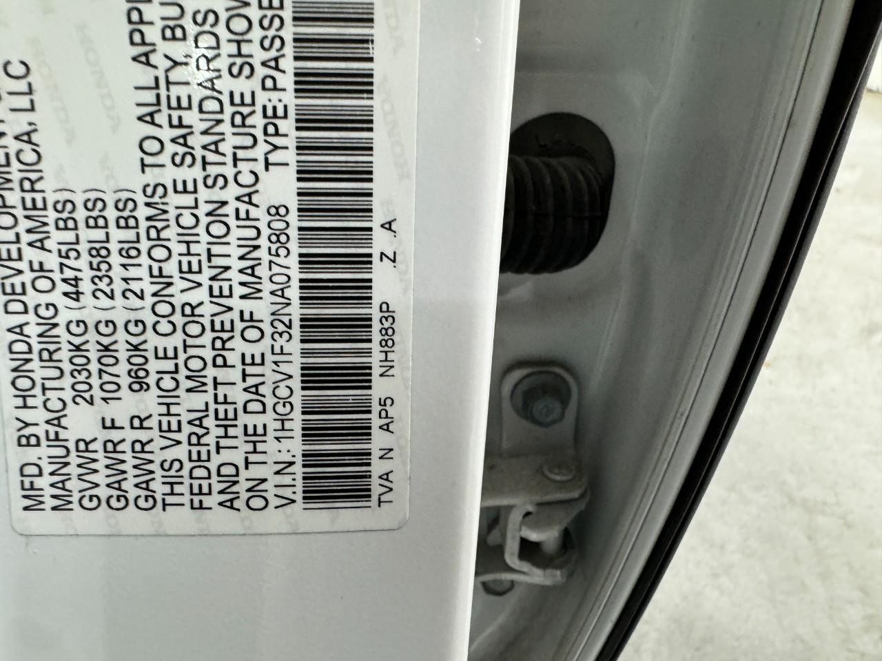 Honda Accord Sedan Vehicle Full-screen Gallery Image 31