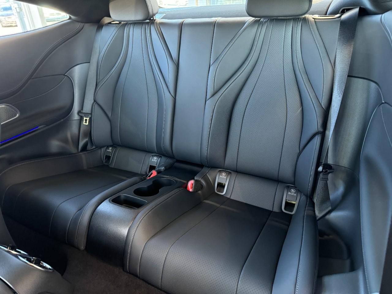 Mercedes-Benz CLE Vehicle Full-screen Gallery Image 8