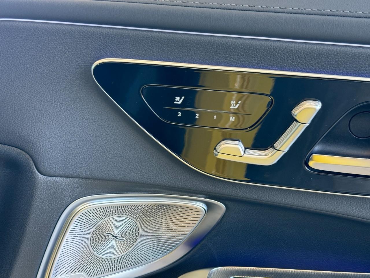 Mercedes-Benz CLE Vehicle Full-screen Gallery Image 19