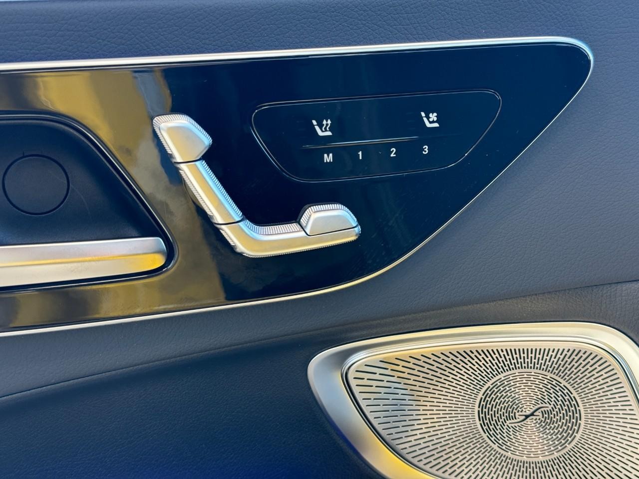 Mercedes-Benz CLE Vehicle Full-screen Gallery Image 22