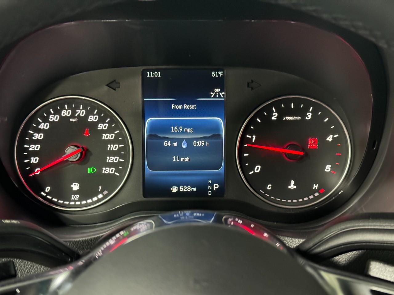 Mercedes-Benz Sprinter Passenger Van Vehicle Full-screen Gallery Image 33