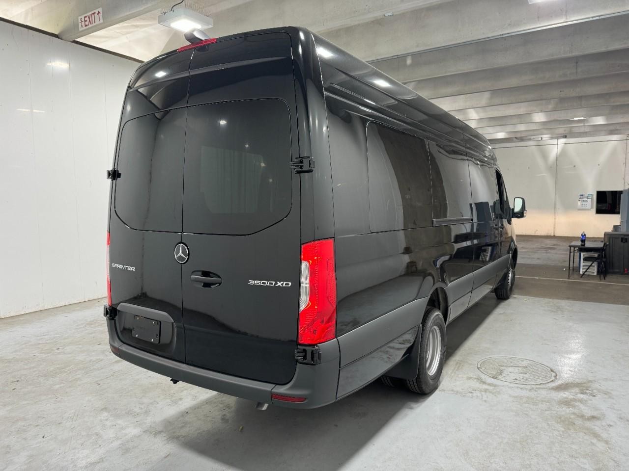 Mercedes-Benz Sprinter Cargo Van Vehicle Full-screen Gallery Image 4
