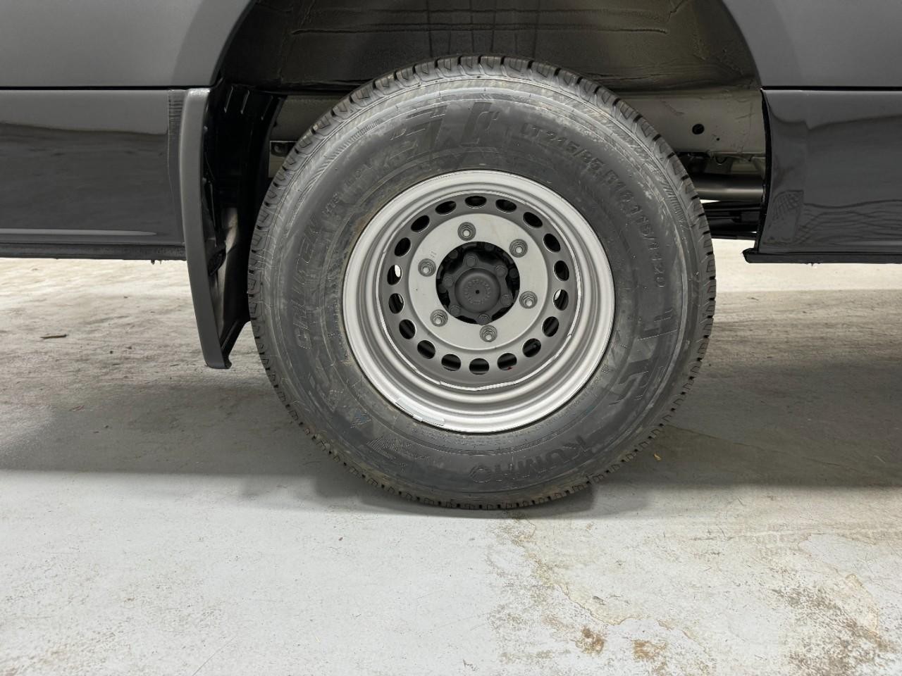 Mercedes-Benz Sprinter Cargo Van Vehicle Full-screen Gallery Image 5