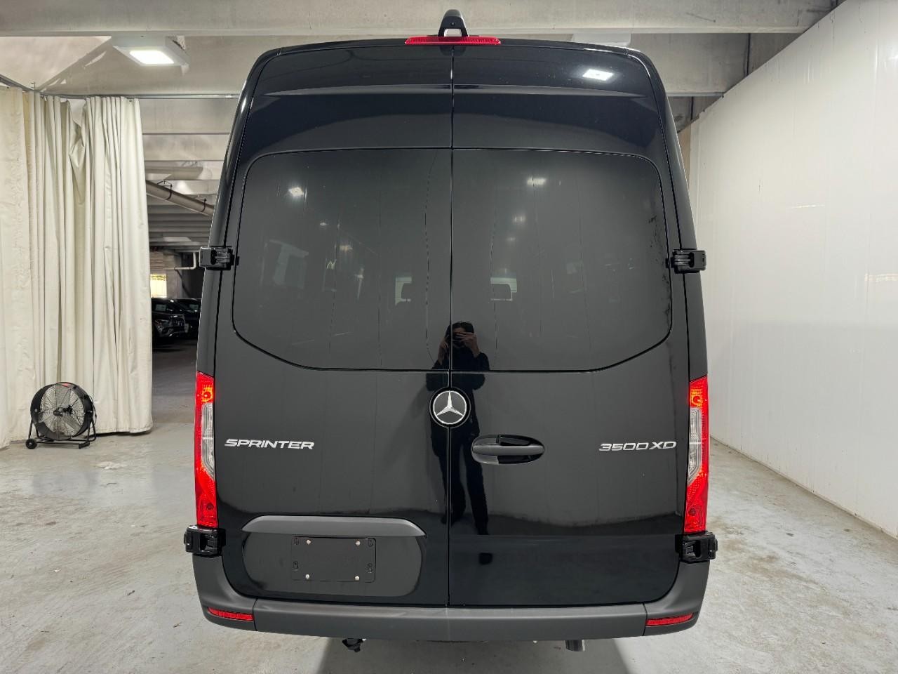 Mercedes-Benz Sprinter Cargo Van Vehicle Full-screen Gallery Image 8