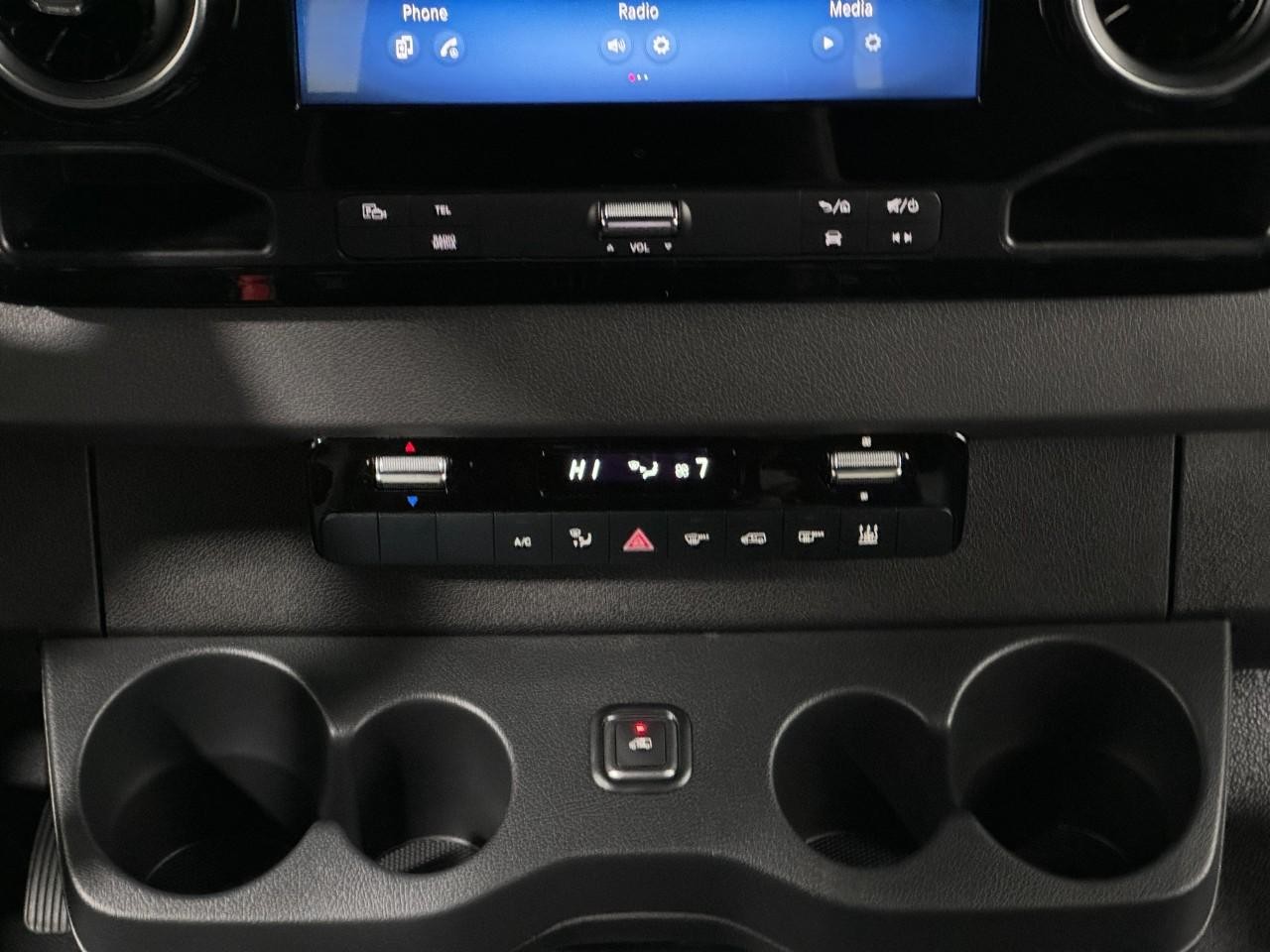 Mercedes-Benz Sprinter Cargo Van Vehicle Full-screen Gallery Image 15