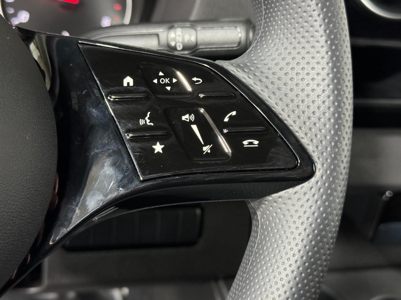 Mercedes-Benz Sprinter Cargo Van Vehicle Full-screen Gallery Image 30