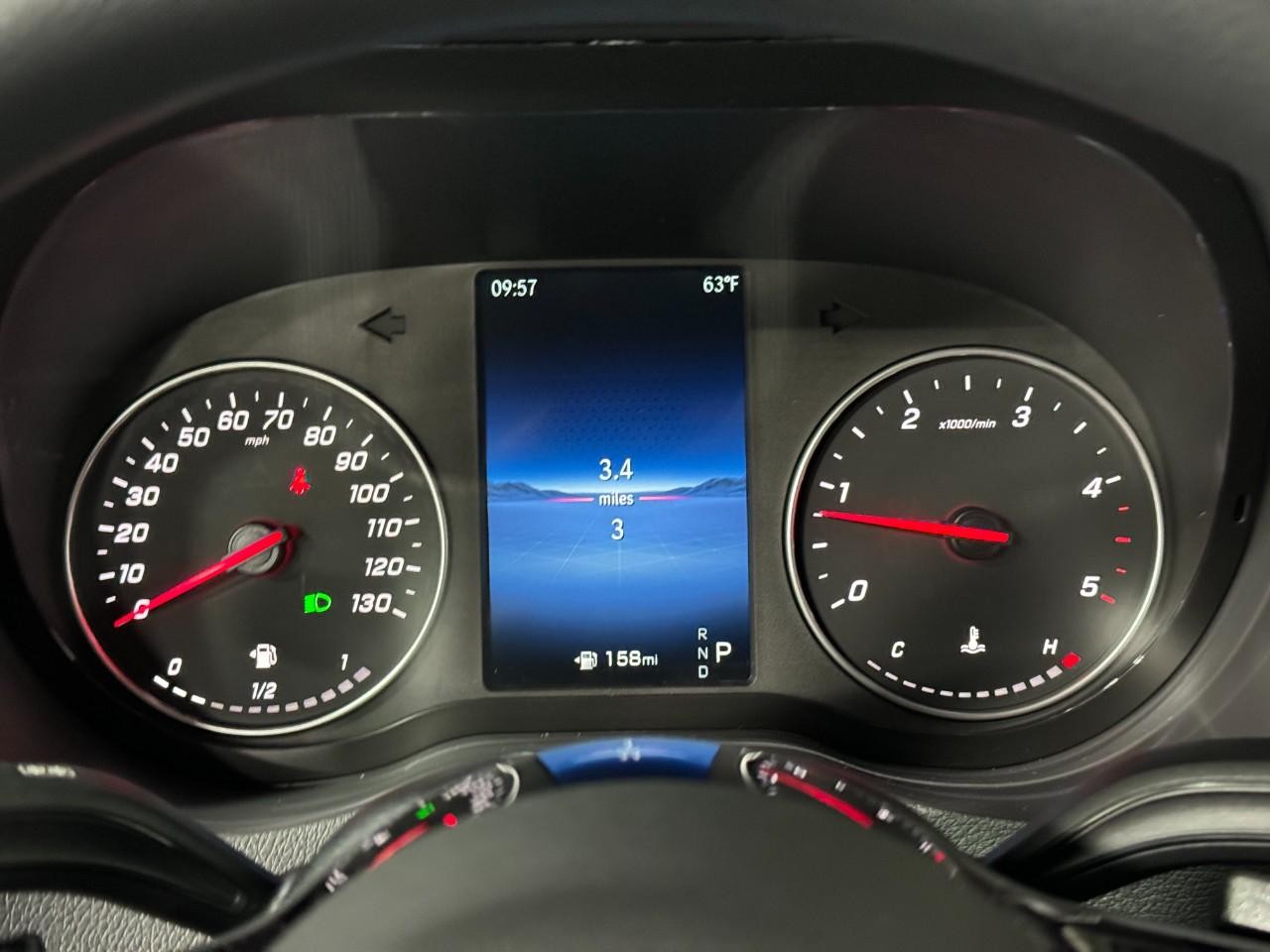 Mercedes-Benz Sprinter Cargo Van Vehicle Full-screen Gallery Image 31