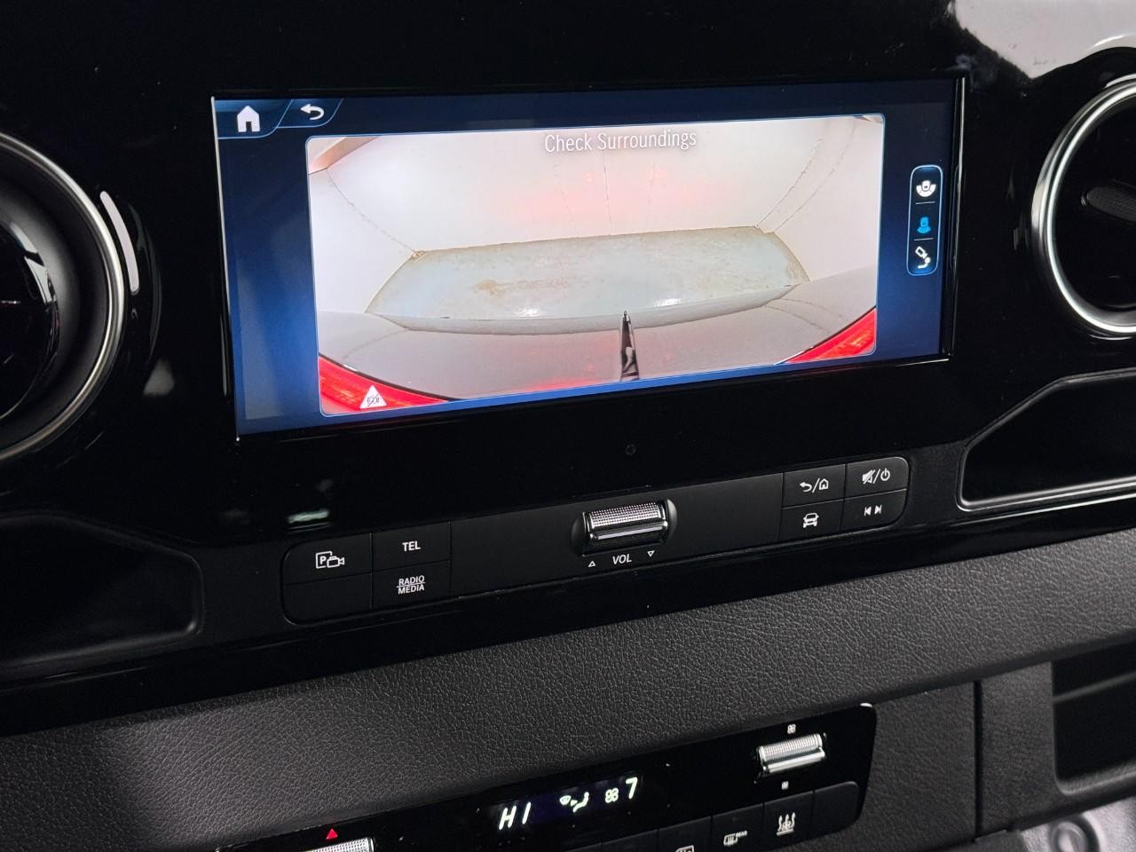 Mercedes-Benz Sprinter Cargo Van Vehicle Full-screen Gallery Image 33