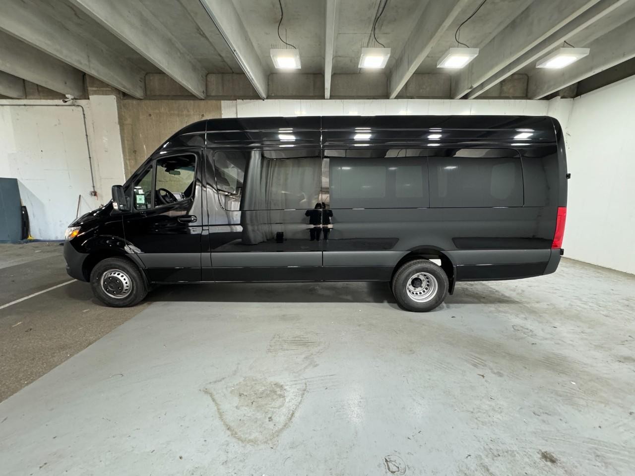 Mercedes-Benz Sprinter Cargo Van Vehicle Full-screen Gallery Image 2