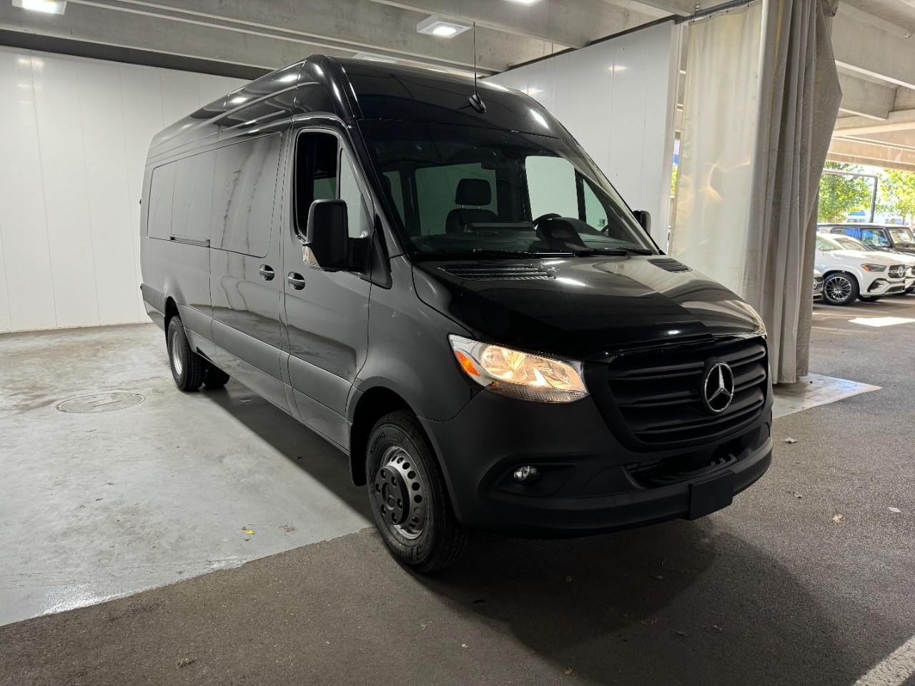 Mercedes-Benz Sprinter Cargo Van Vehicle Full-screen Gallery Image 6