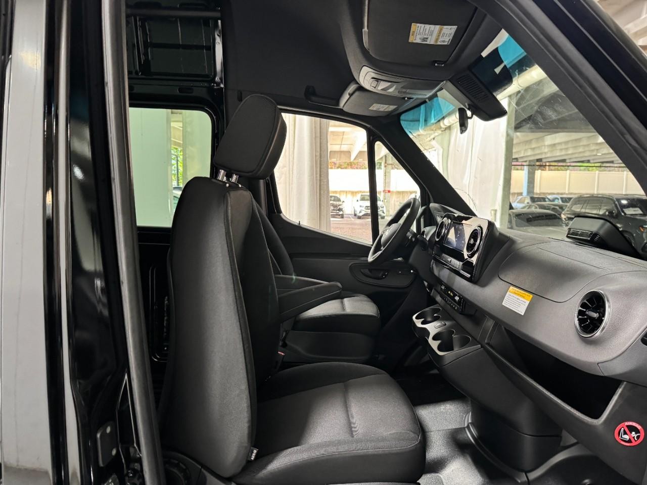 Mercedes-Benz Sprinter Cargo Van Vehicle Full-screen Gallery Image 17