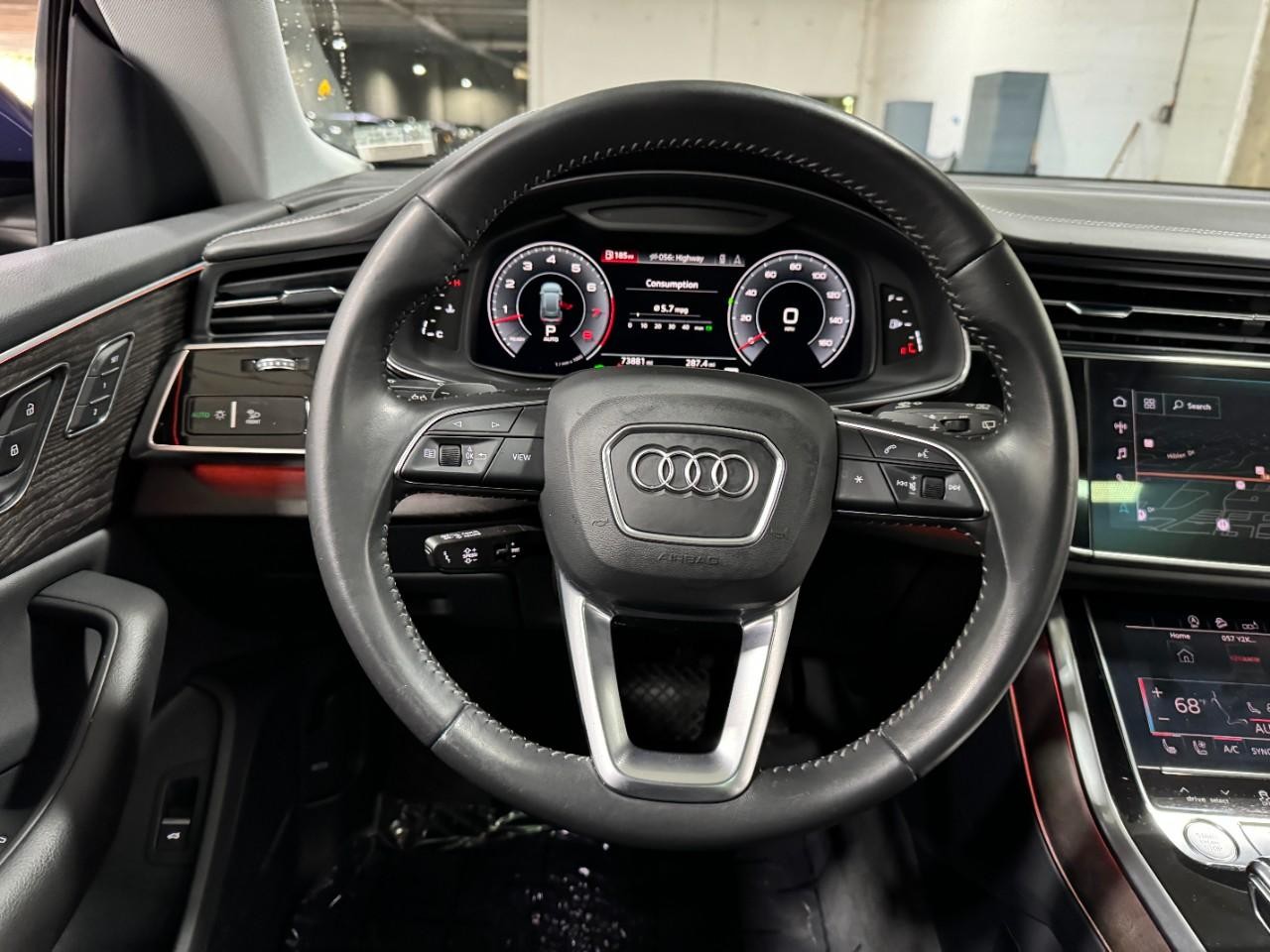 Audi Q8 Vehicle Full-screen Gallery Image 14