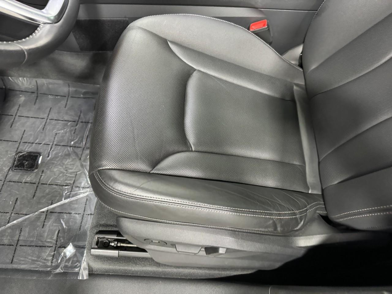 Audi Q8 Vehicle Full-screen Gallery Image 29