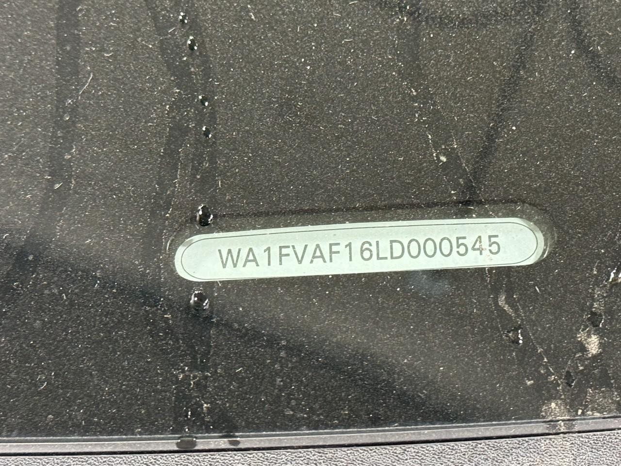 Audi Q8 Vehicle Full-screen Gallery Image 37