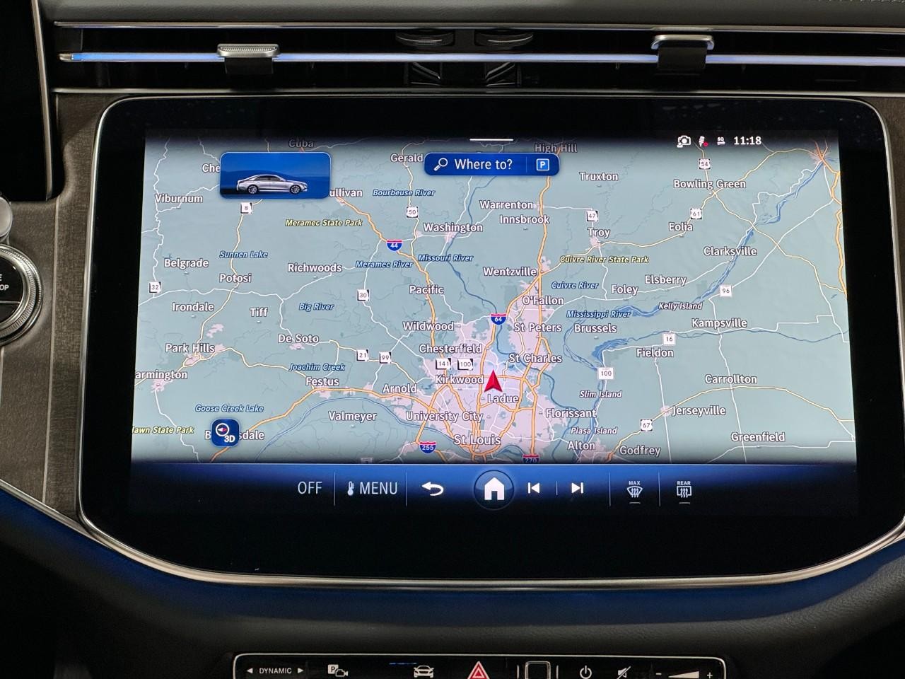 Mercedes-Benz E-Class Vehicle Full-screen Gallery Image 14