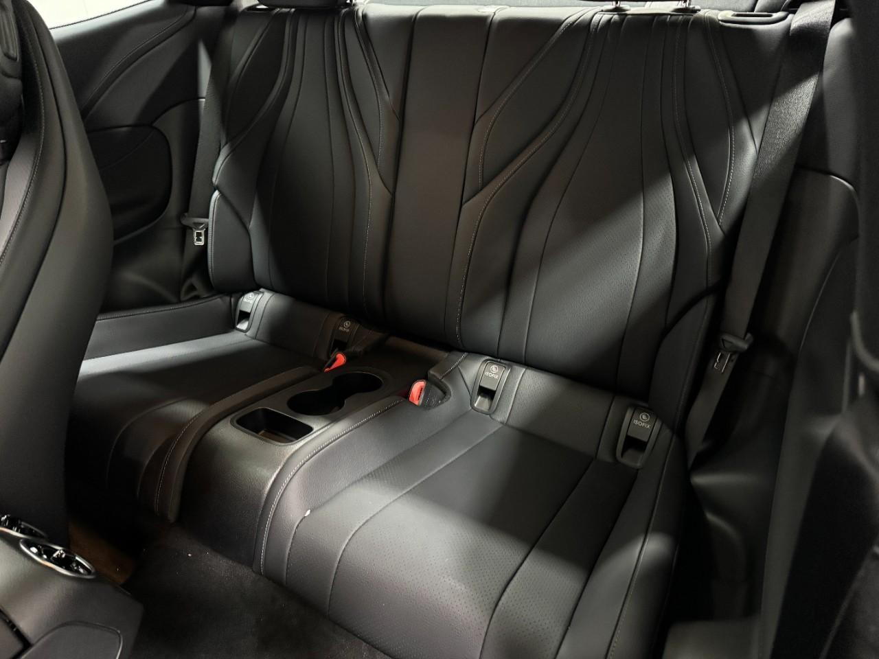 Mercedes-Benz CLE Vehicle Full-screen Gallery Image 8