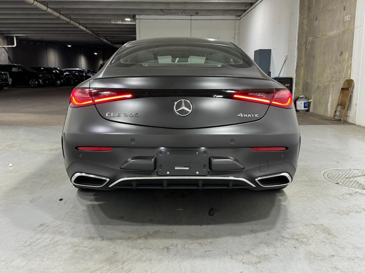 Mercedes-Benz CLE Vehicle Full-screen Gallery Image 9