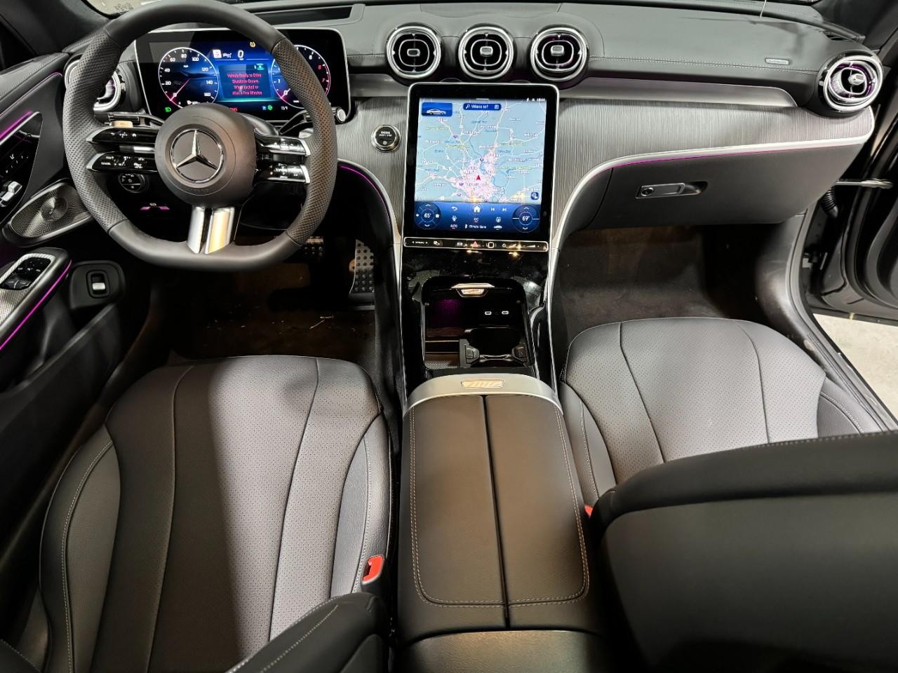 Mercedes-Benz CLE Vehicle Full-screen Gallery Image 11