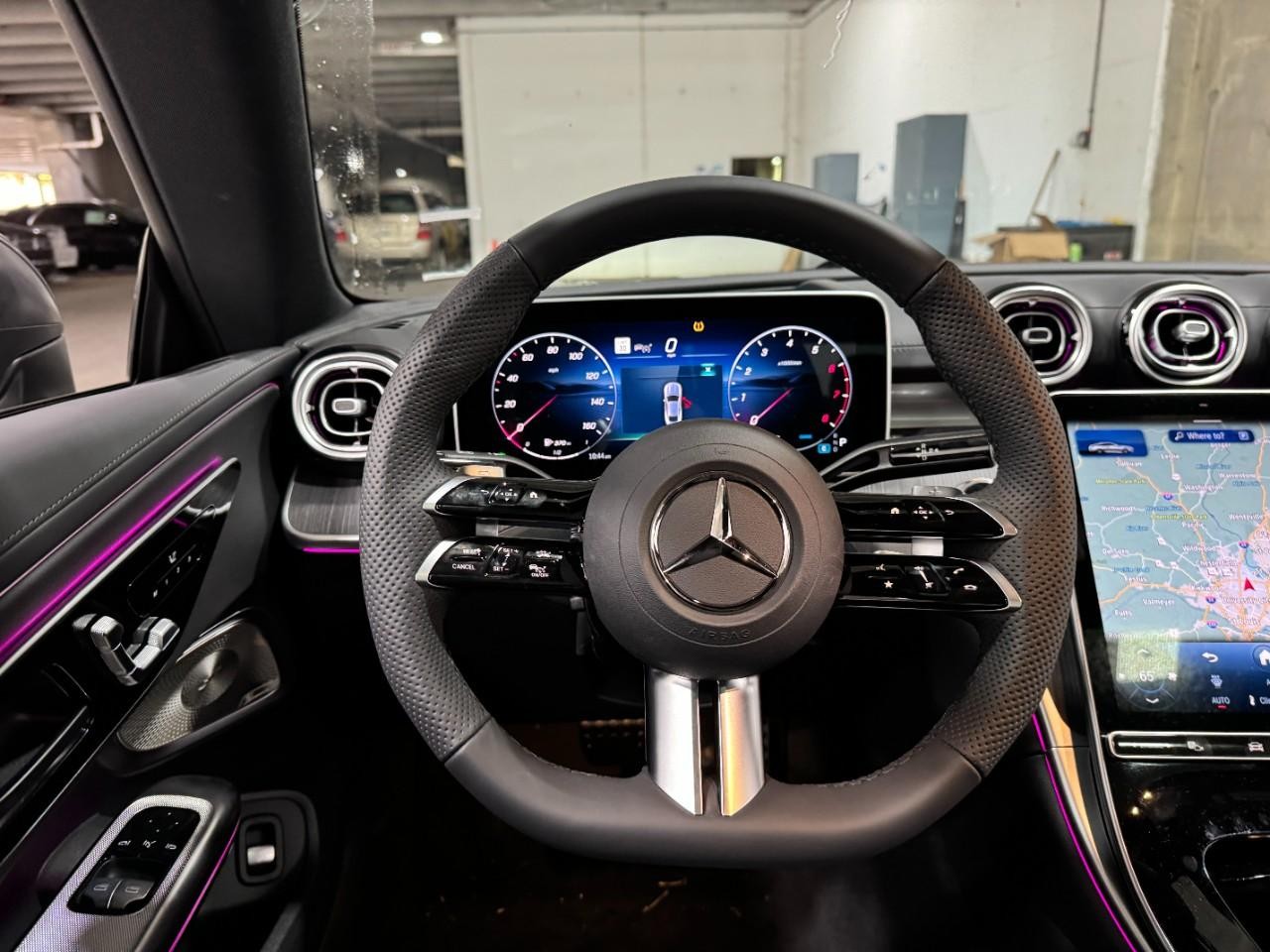 Mercedes-Benz CLE Vehicle Full-screen Gallery Image 12