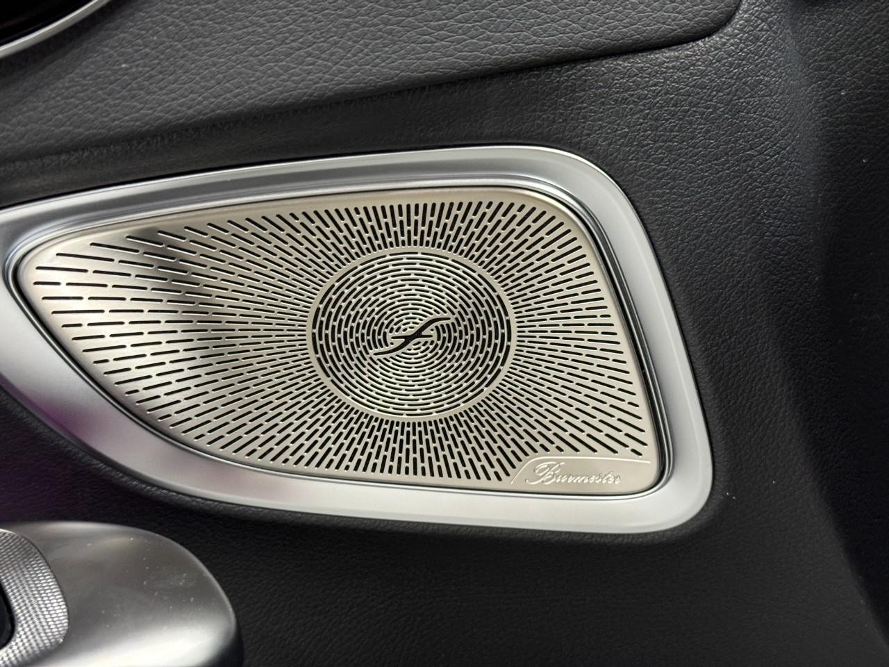 Mercedes-Benz CLE Vehicle Full-screen Gallery Image 25