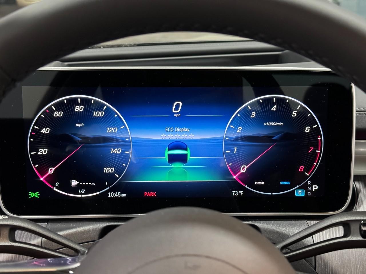 Mercedes-Benz CLE Vehicle Full-screen Gallery Image 33