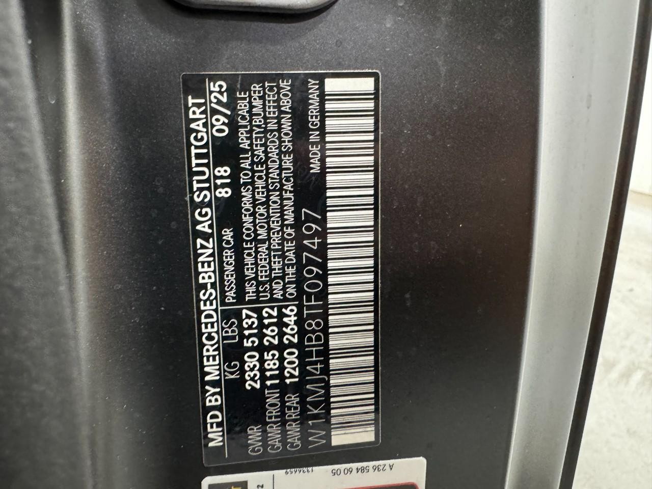 Mercedes-Benz CLE Vehicle Full-screen Gallery Image 36