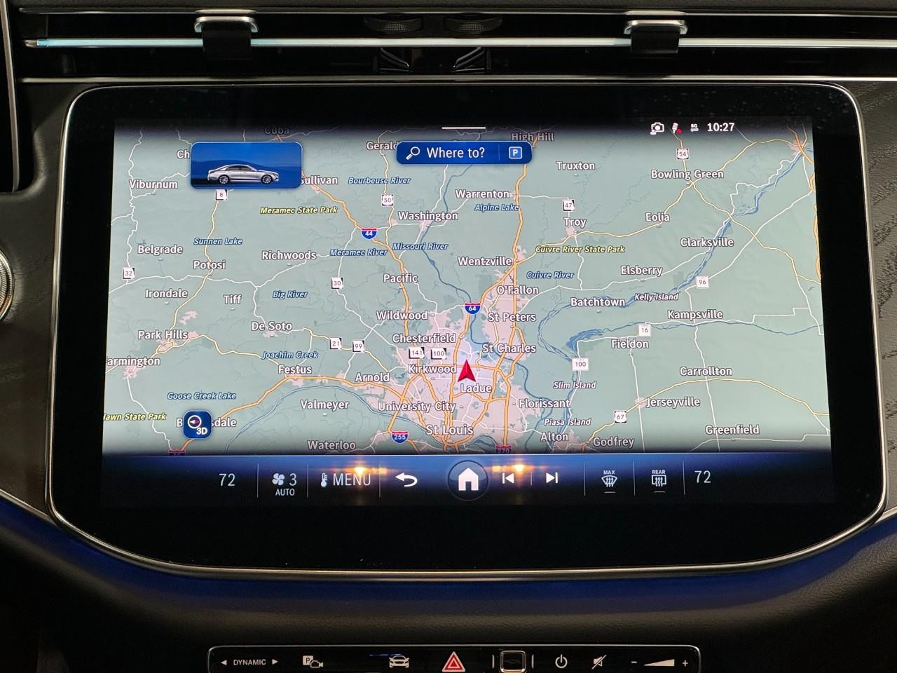 Mercedes-Benz E-Class Vehicle Full-screen Gallery Image 14