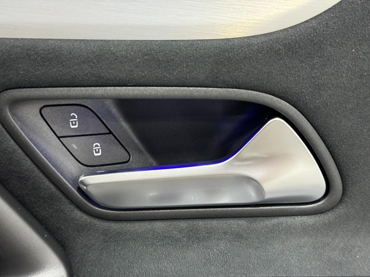 Mercedes-Benz CLA Vehicle Full-screen Gallery Image 22