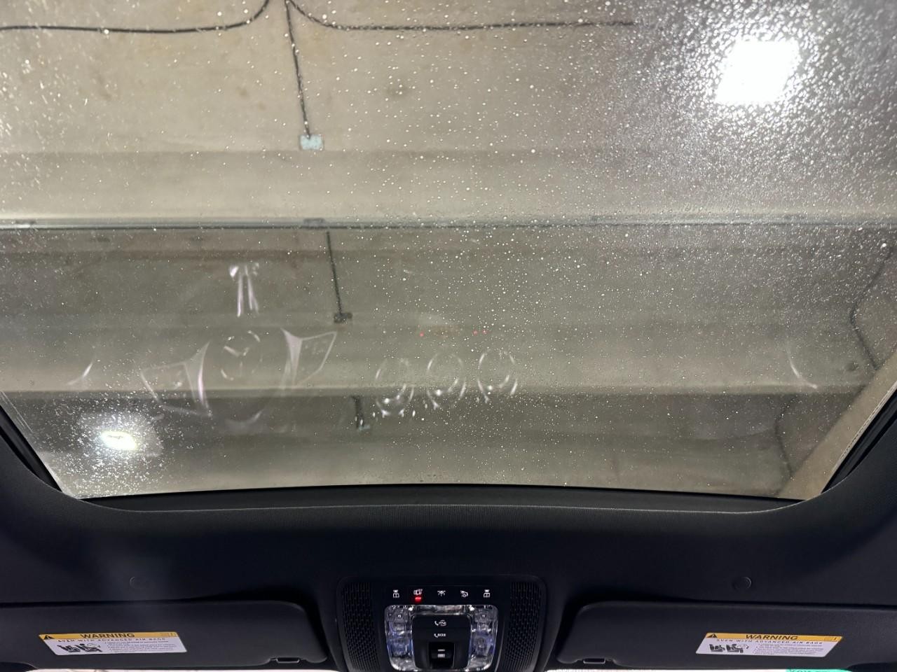 Mercedes-Benz CLA Vehicle Full-screen Gallery Image 11