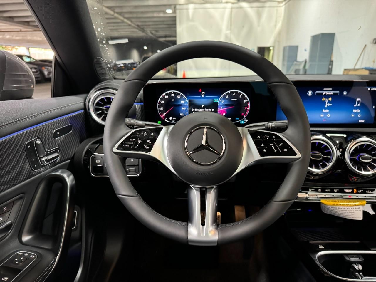 Mercedes-Benz CLA Vehicle Full-screen Gallery Image 13