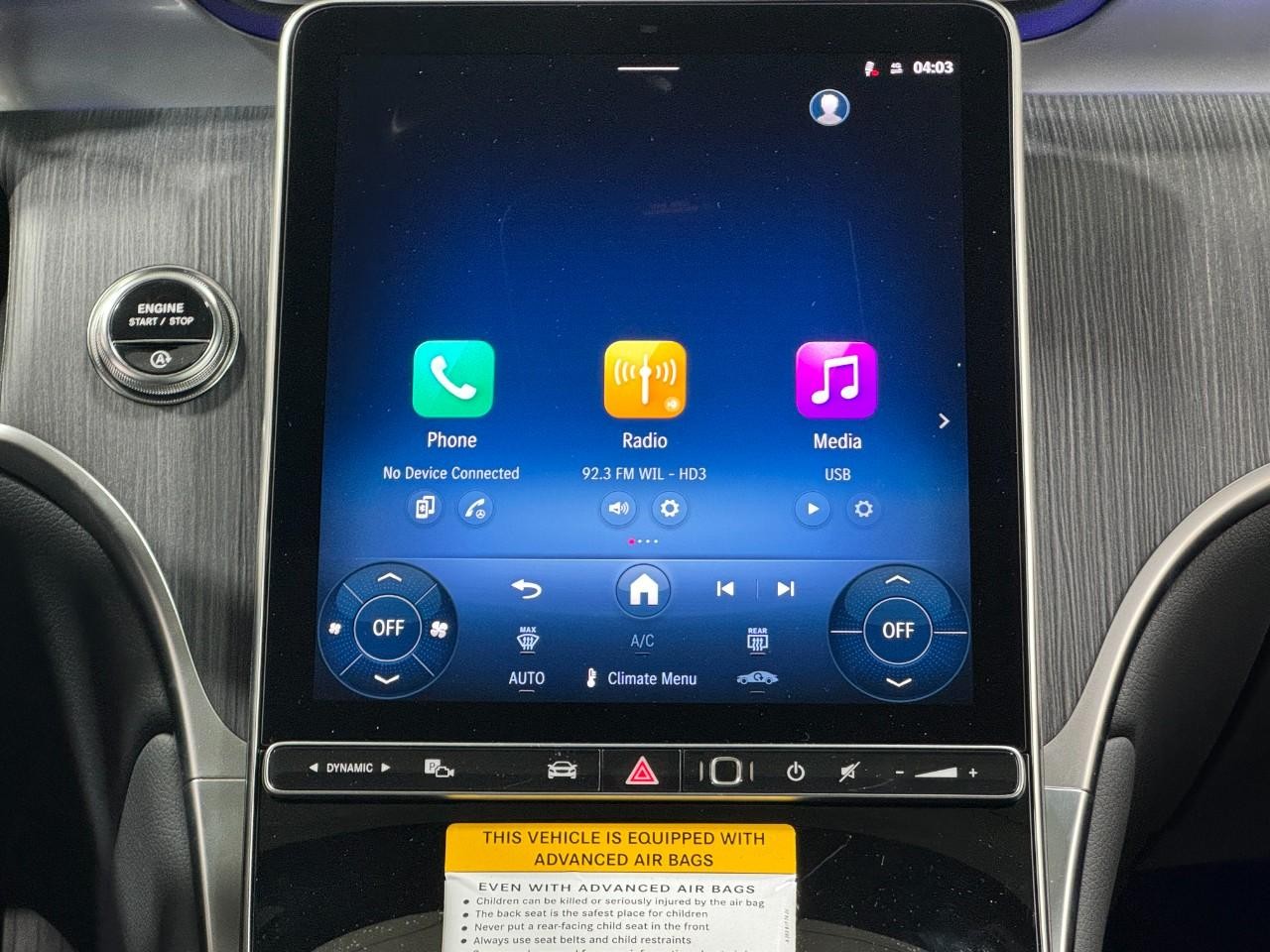 Mercedes-Benz GLC Vehicle Full-screen Gallery Image 14