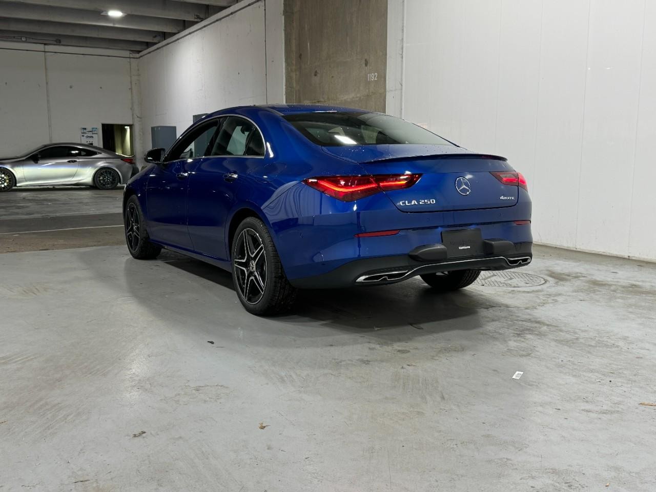 Mercedes-Benz CLA Vehicle Full-screen Gallery Image 3