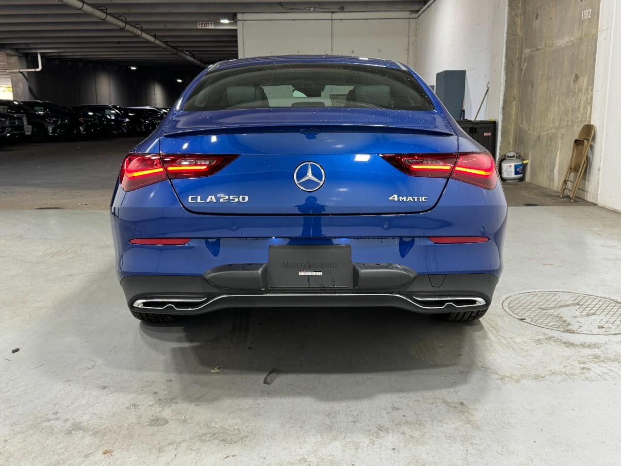 Mercedes-Benz CLA Vehicle Full-screen Gallery Image 9