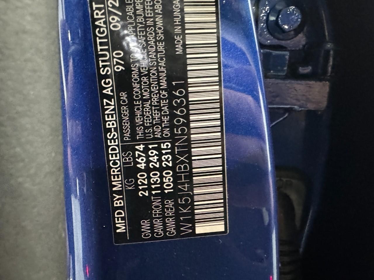 Mercedes-Benz CLA Vehicle Full-screen Gallery Image 37