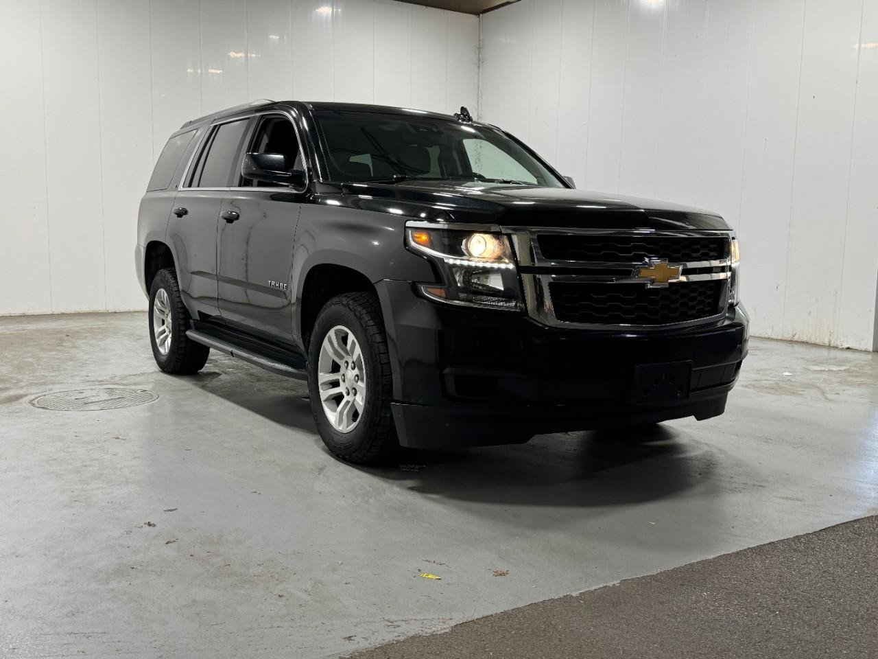 Chevrolet Tahoe Vehicle Full-screen Gallery Image 06