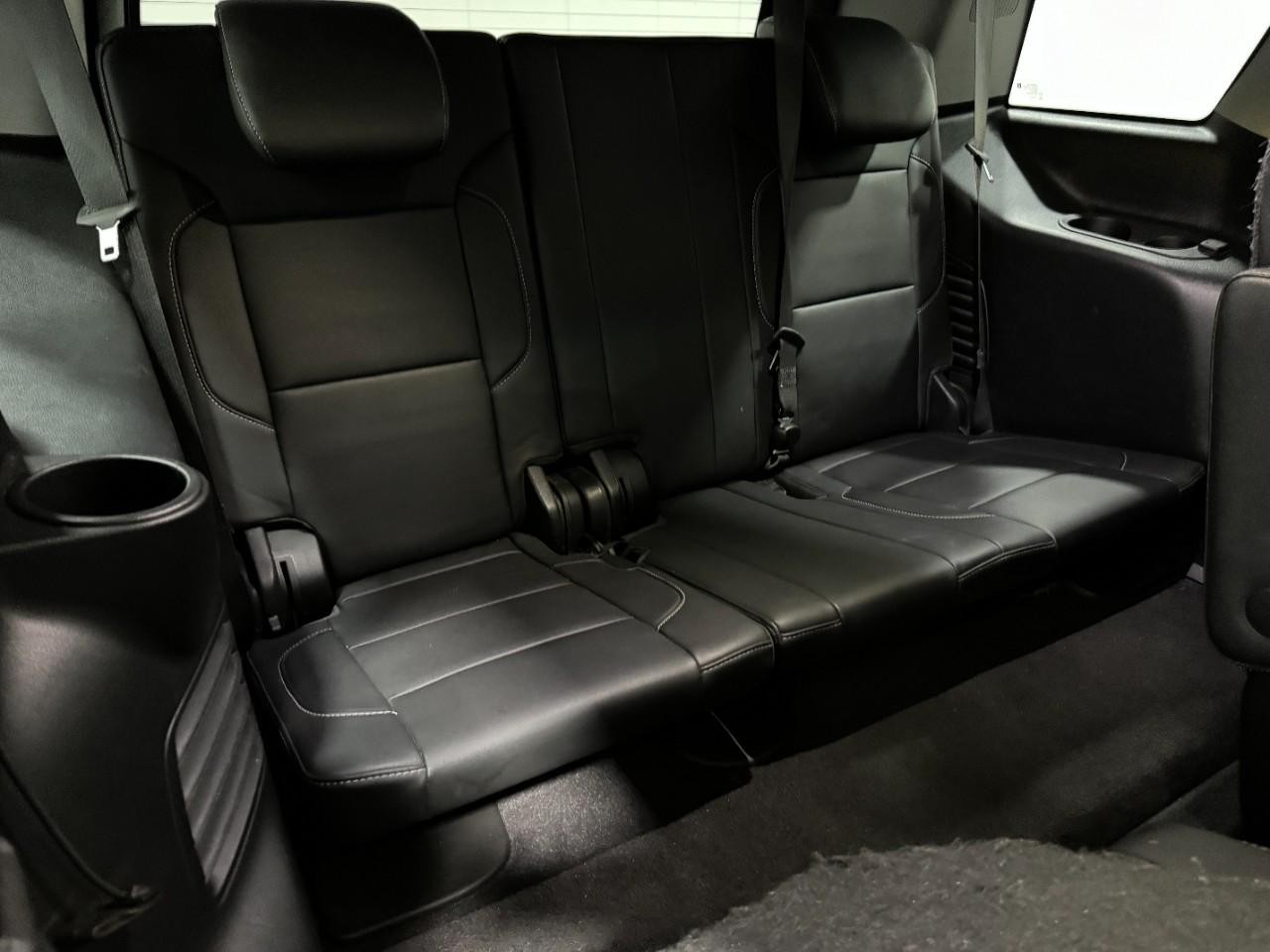 Chevrolet Tahoe Vehicle Full-screen Gallery Image 11