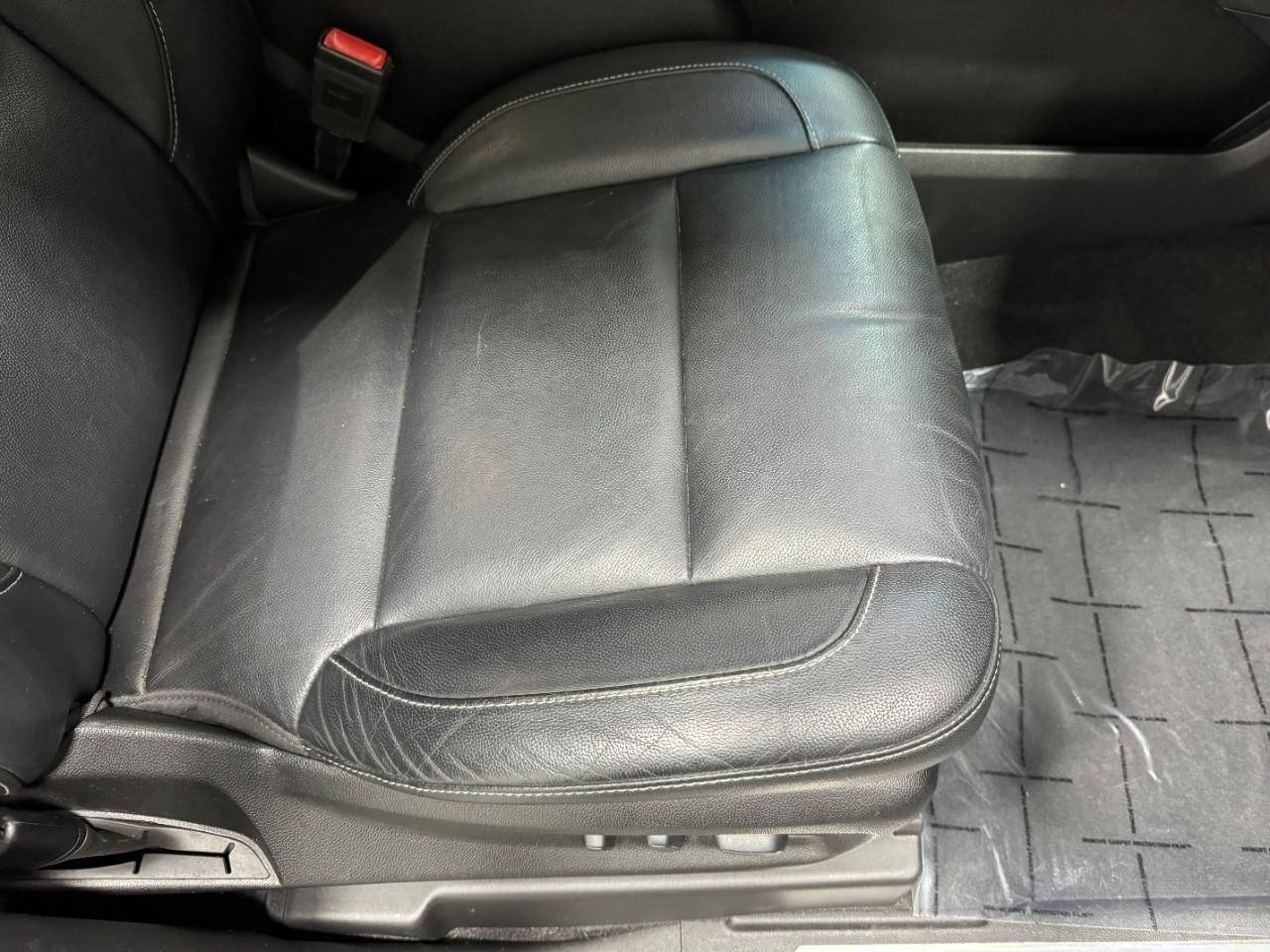 Chevrolet Tahoe Vehicle Full-screen Gallery Image 20