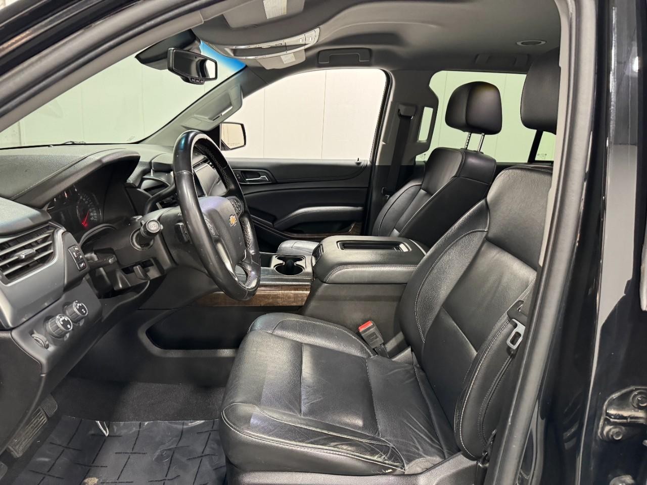 Chevrolet Tahoe Vehicle Full-screen Gallery Image 28