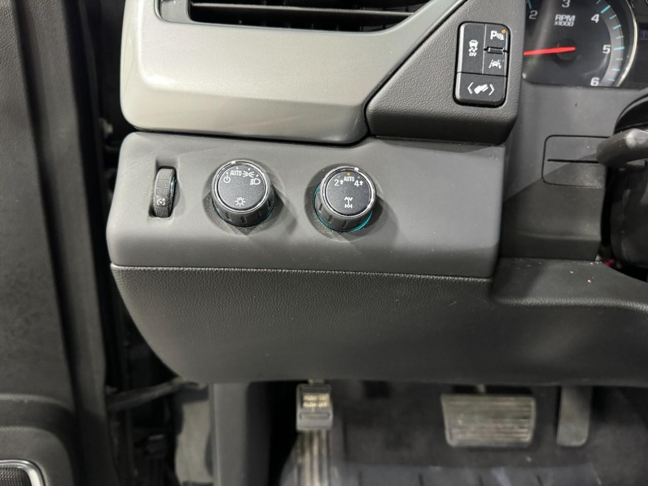 Chevrolet Tahoe Vehicle Full-screen Gallery Image 31