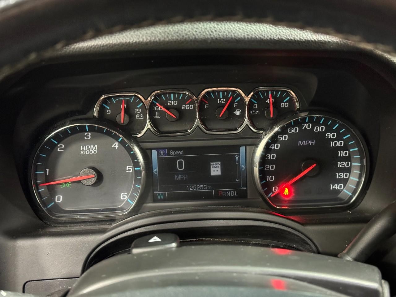 Chevrolet Tahoe Vehicle Full-screen Gallery Image 34