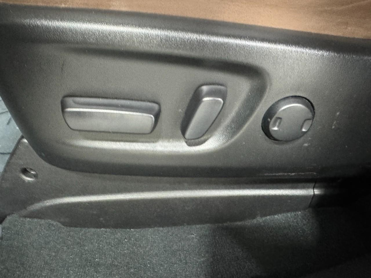 Toyota Sienna Vehicle Full-screen Gallery Image 31