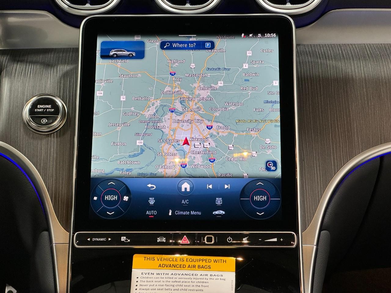 Mercedes-Benz GLC Vehicle Full-screen Gallery Image 14